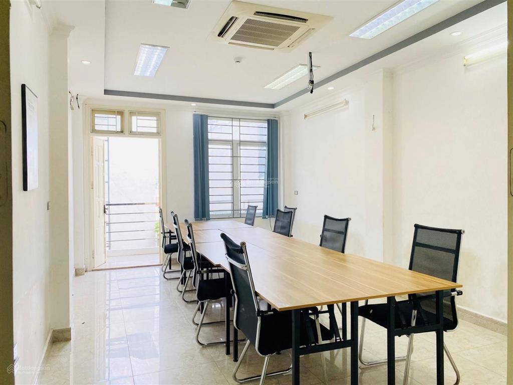 Hiếm có tháng 8  105 nguyễn xiển 35m2 chỉ còn 5.5tr