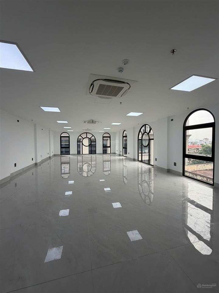Chính chủ cho thuê văn phòng nguyễn tuân 110m chỉ 18,5tr/tháng