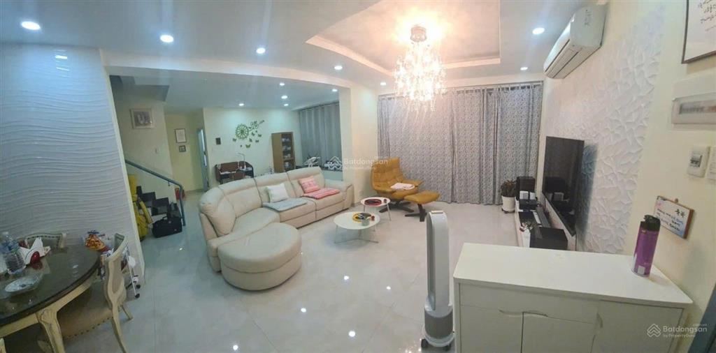 Bán hoặc cho thuê siêu phẩm thông tầng new saigon ( hagl3) sát phú mỹ hưng