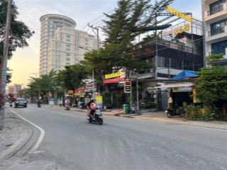 Căn góc 2 mặt tiền nguyễn văn hưởng q2.vị trí cực đẹp và hiếm!tài sản cực tốt để đầu tư.