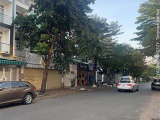 Siêu vị trí cực đẹp cực hiếm!mặt tiền cao đức lân q2.dt 8x20 nhà 5 tầng giá chỉ 50 tỷ.