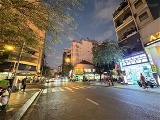 Siêu phẩm góc 3 mặt tiền lý tự trọng q1 cực hiếm cực vip. kết cấu 8 tầng hd 233,712 triệu