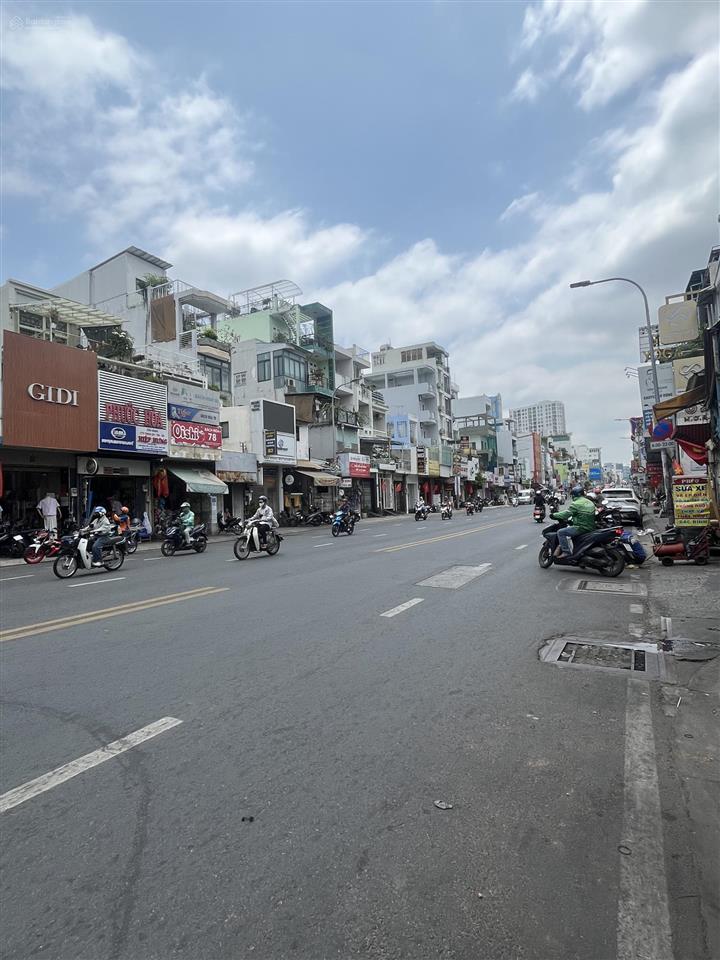 Ngộp ngân hàng bán gấp!mặt tiền nguyễn duy trinh q2.dt 10x38m.kết cấu hầm 8 tầng giá chỉ hơn 70 tỷ