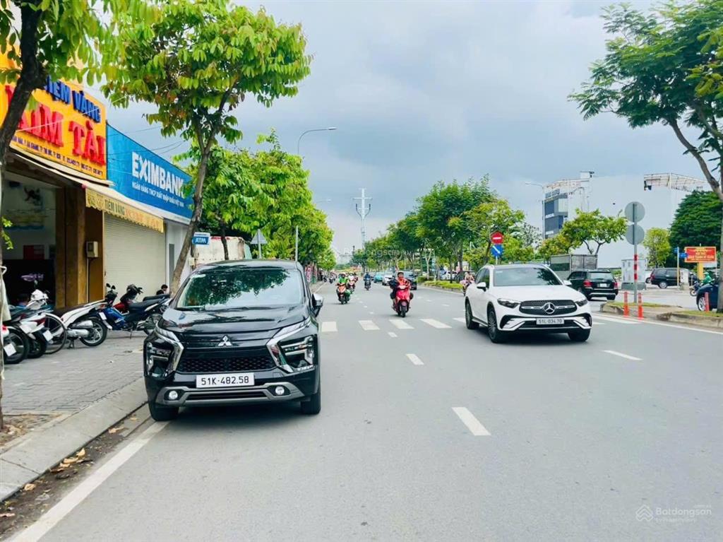 Mặt tiền trần não q2 ngang 9,5m giá rẻ 30% so với khu vực