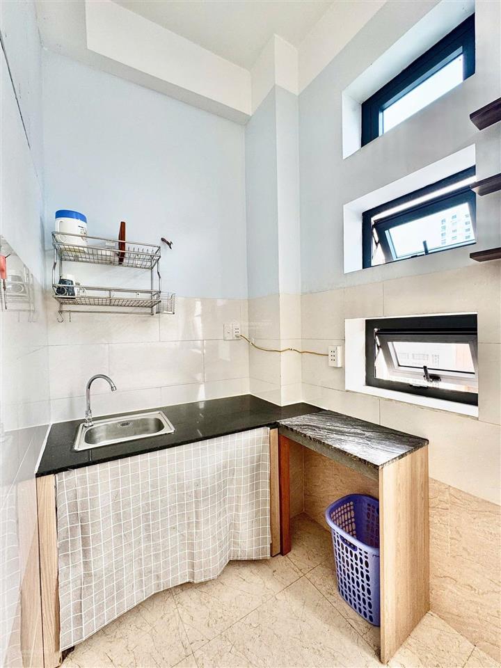 Studio 30m2 có thang máy, bảo vệ 24/7 gần chợ bà chiểu, cầu bông ngay khu tân định  đa kao quận 1