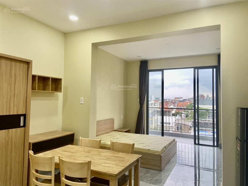 Balcony hồ văn huê, phú nhuận  full nội thất thang máy gần ngã tư phú nhuận  sân bay tân sơn nhất