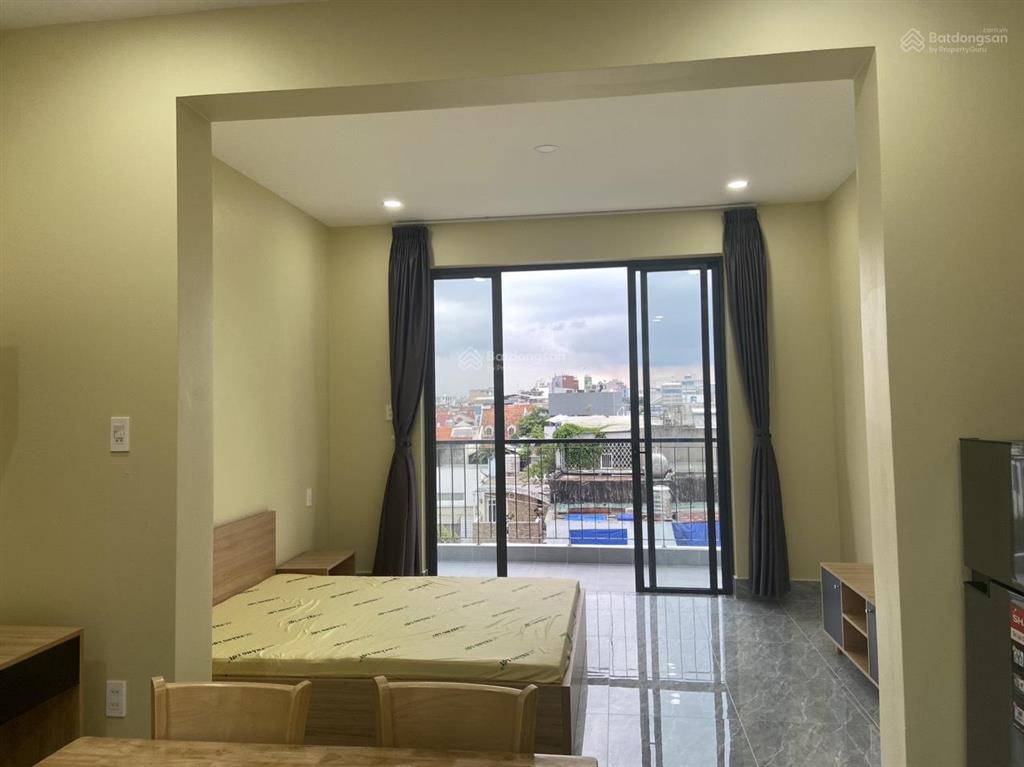 Balcony hồ văn huê, phú nhuận  full nội thất thang máy gần ngã tư phú nhuận  sân bay tân sơn nhất