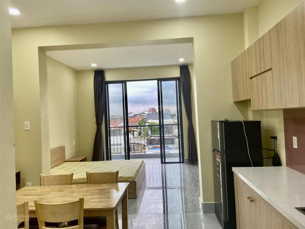 Balcony hồ văn huê, phú nhuận  full nội thất thang máy gần ngã tư phú nhuận  sân bay tân sơn nhất