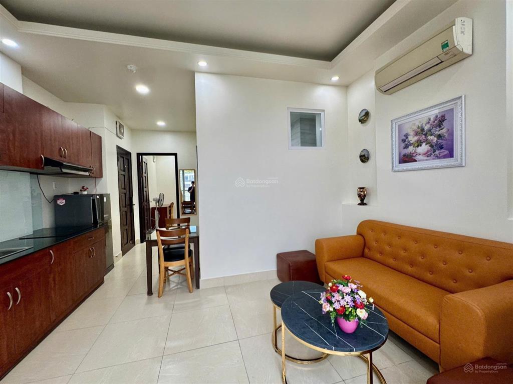 Căn hộ 1pn thang máy, ban công rộng 50m2 view bờ kè trường sa khu ẩm thực phan xích long, phú nhuận