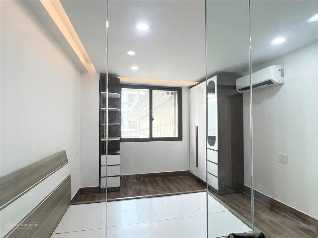 1pn bùi đình túy  hầm xe  thang máy  bảo vệ gần nhiều trường đại học hồng bàng  hutech  uef