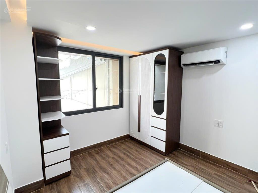 1pn bùi đình túy  hầm xe  thang máy  bảo vệ gần nhiều trường đại học hồng bàng  hutech  uef