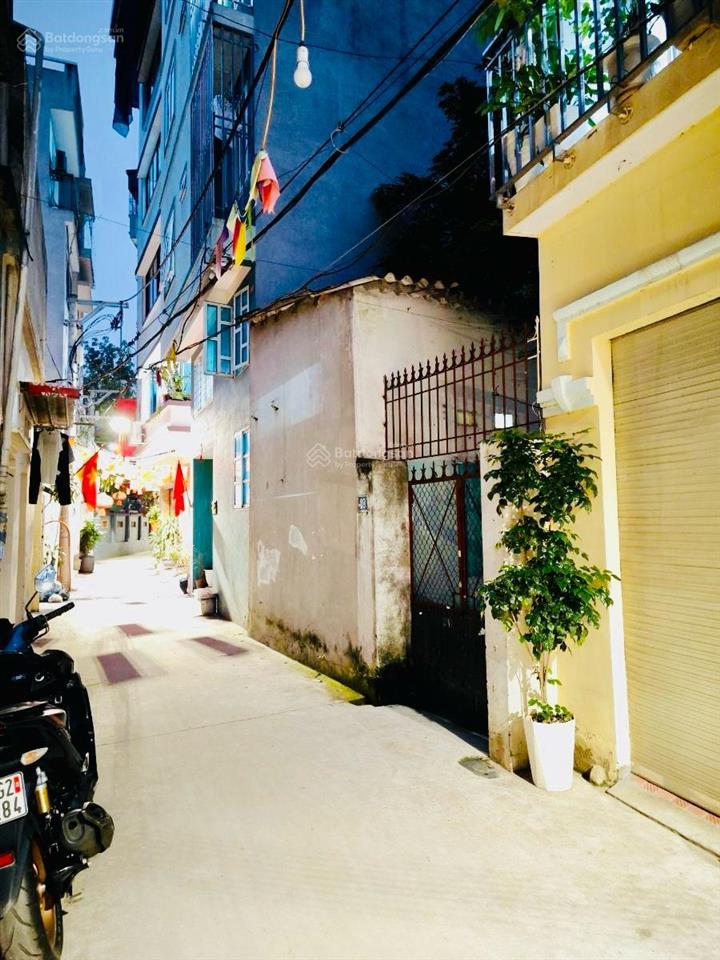 Ô tô vào nhà  51m chỉ hơn 13 tỷ  nhà dân xây khung cột chắc chắn  hàng xóm ngoại giao đoàn
