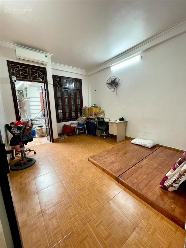 Nhà 4 tầng dân xây  mặt ngõ thông  ôtô tránh kinh doanh tấp nập  thẳng tắp ra phố phạm văn đồng