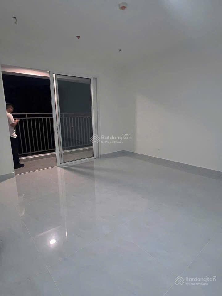 Cần tiền bán gấp căn hộ 1pn nhà ntcb giá 2,4 tỷ bao thuế phí cc sunrise riverside.  0978 459 ***