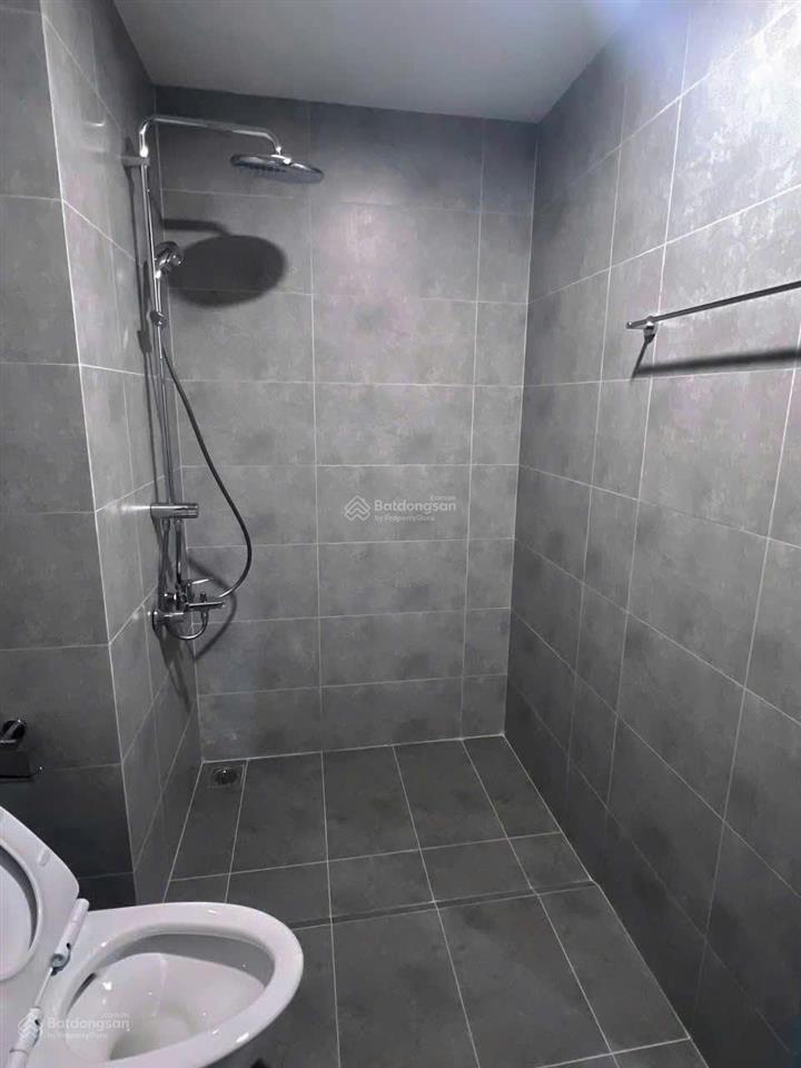 Cần tiền bán gấp căn hộ 1pn nhà ntcb giá 2,4 tỷ bao thuế phí cc sunrise riverside.  0978 459 ***