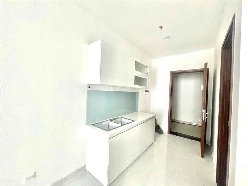 Cần tiền bán gấp căn hộ sunrise riverside 1pn 1wc ntcb giá 2,350 tỷ bao thuế phí.  0978 459 ***