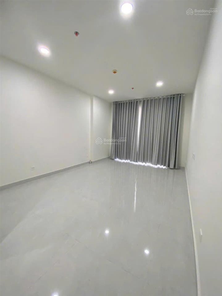 Cần tiền bán gấp căn hộ sunrise riverside 1pn 1wc ntcb giá 2,350 tỷ bao thuế phí.  0978 459 ***