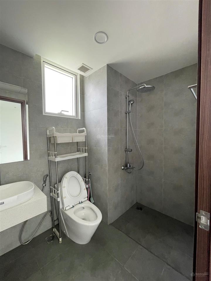 Cho thuê căn hộ 50m2 giá 10 triệu/tháng tại sunrise riverside, làm văn phòng hoặc để ở.