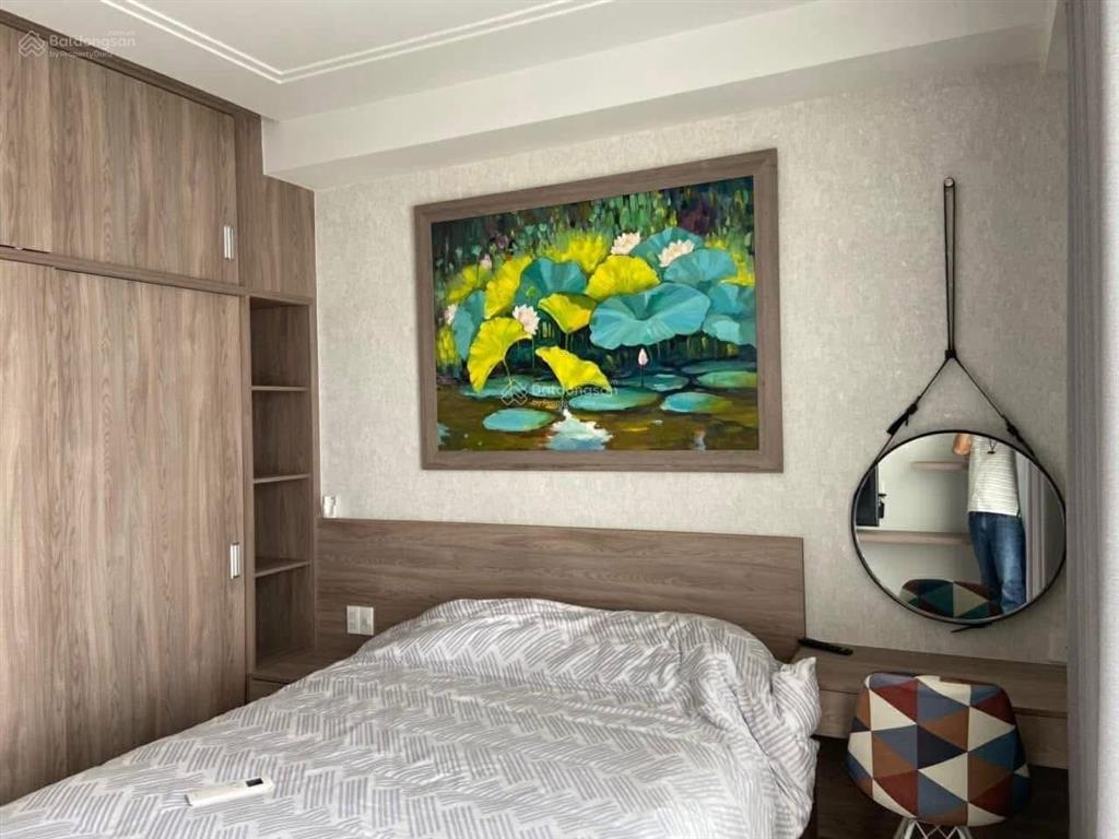 Cho thuê cc 3pn, 2wc chỉ với 31 triệu, 110m2 ở the tresor, bến vân đồn, q4, hcm