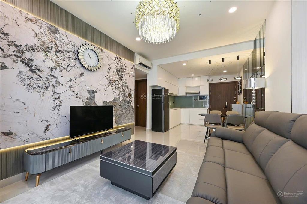 Cho thuê căn hộ 2pn, 21 triệu/th, 65m2 tại saigon royal residence, q4, hcm