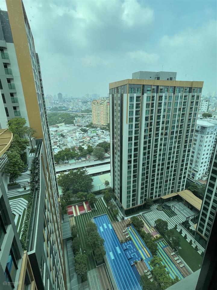 Căn hộ đẹp nhiều tiện ích 1pn, 8 tỷ vnd, 67m2 tại de la sol, quận 4, tp.hcm  nhà đẹp, mới 100%
