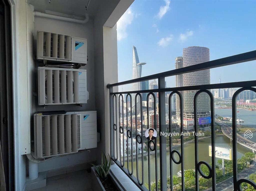 Cho thuê gấp cc 2pn, 2wc, 88m2 tại saigon royal residence, 28 triệu vnd  view sông, pháo hoa