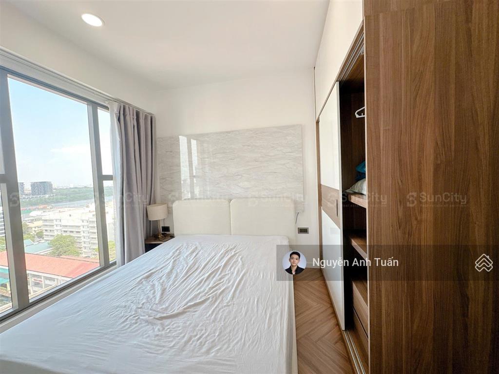 2pn2wc 103m2 đập thông từ căn 3pn saigon royal, quận 4full view kính panorama nhìn sông, pháo hoa