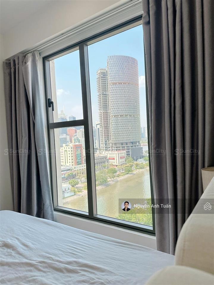 2pn2wc 103m2 đập thông từ căn 3pn saigon royal, quận 4full view kính panorama nhìn sông, pháo hoa