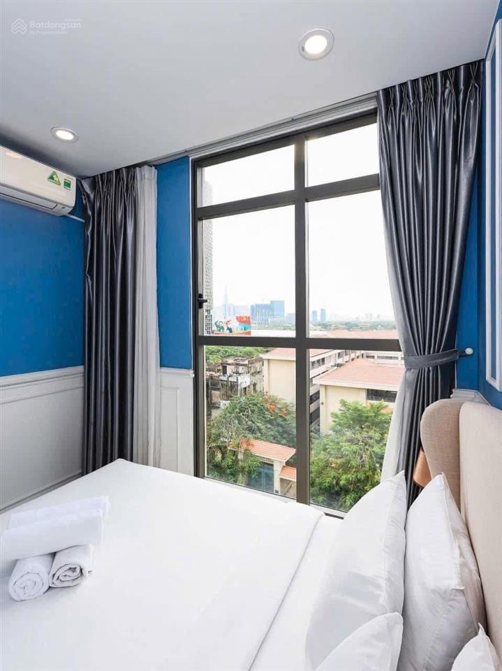 Bán căn hộ cc tại saigon royal residence, 5 tỷ vnd, 43 m2, 1pn, 1wc  view nhìn sông và pháo hoa