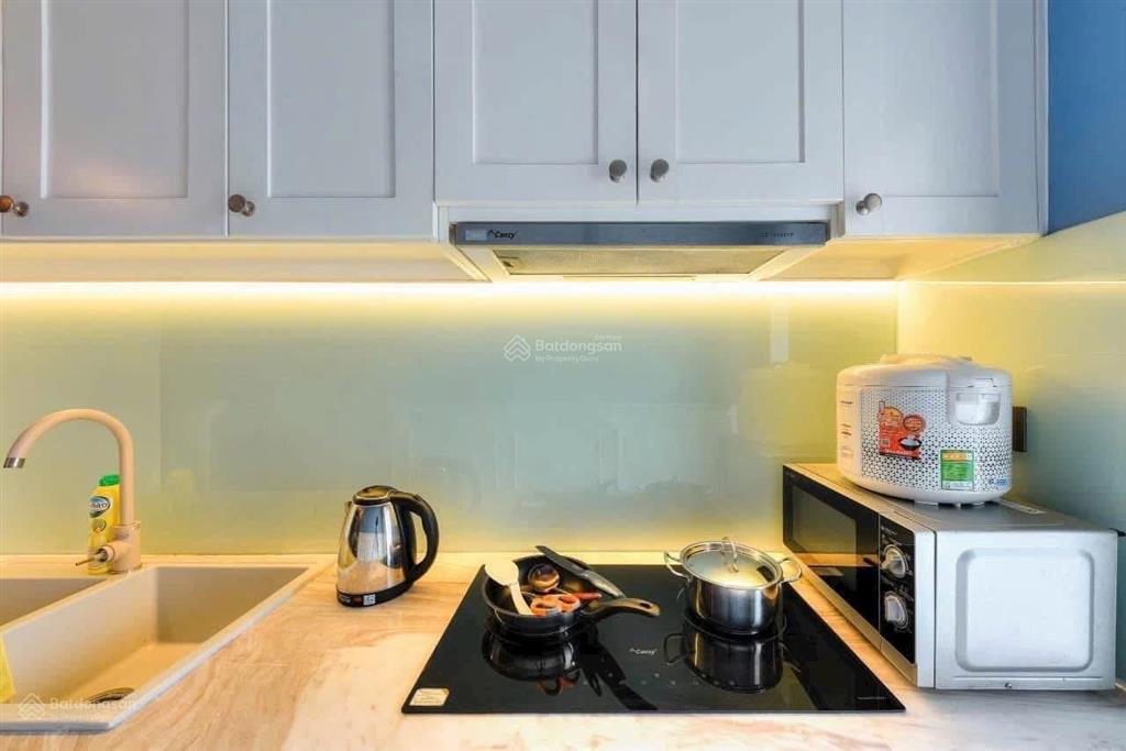 Bán căn hộ cc tại saigon royal residence, 5 tỷ vnd, 43 m2, 1pn, 1wc  view nhìn sông và pháo hoa