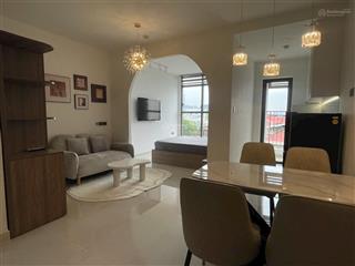 Cho thuê saigon royal tại bến vân đồn, 17 triệu, 43m2, 1pn, 1wc, view bitexco  sông