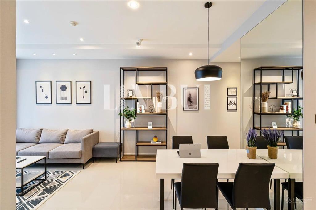 Cho thuê cc tại saigon royal, giá tốt 27 triệu, 88m2, 2pn, 2wc, full nội thất, view sông pháo hoa