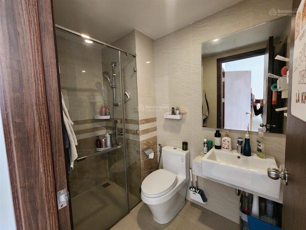 Cho thuê căn hộ studio, 43m2 tại saigon royal residence, 16 triệu vnd  view bitexco, sông sg