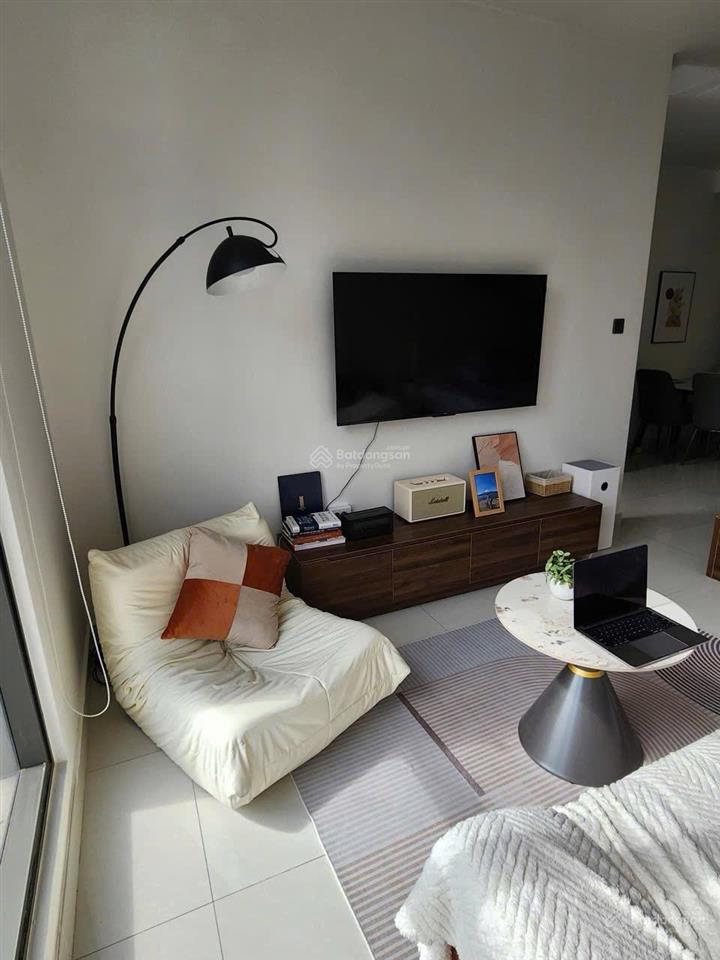 Cho thuê căn hộ studio, 43m2 tại saigon royal residence, 16 triệu vnd  view bitexco, sông sg