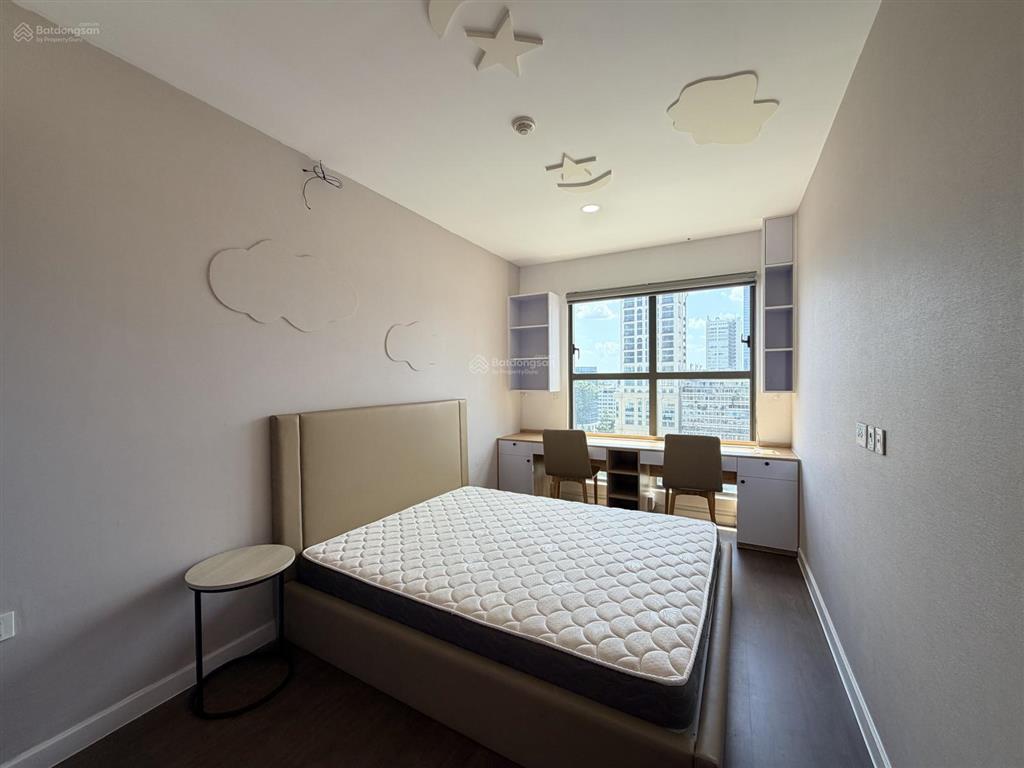 Cho thuê cc 2pn, 2wc tại saigon royal residence, giá tốt 26 triệu, 88m2, hot! view bitexco