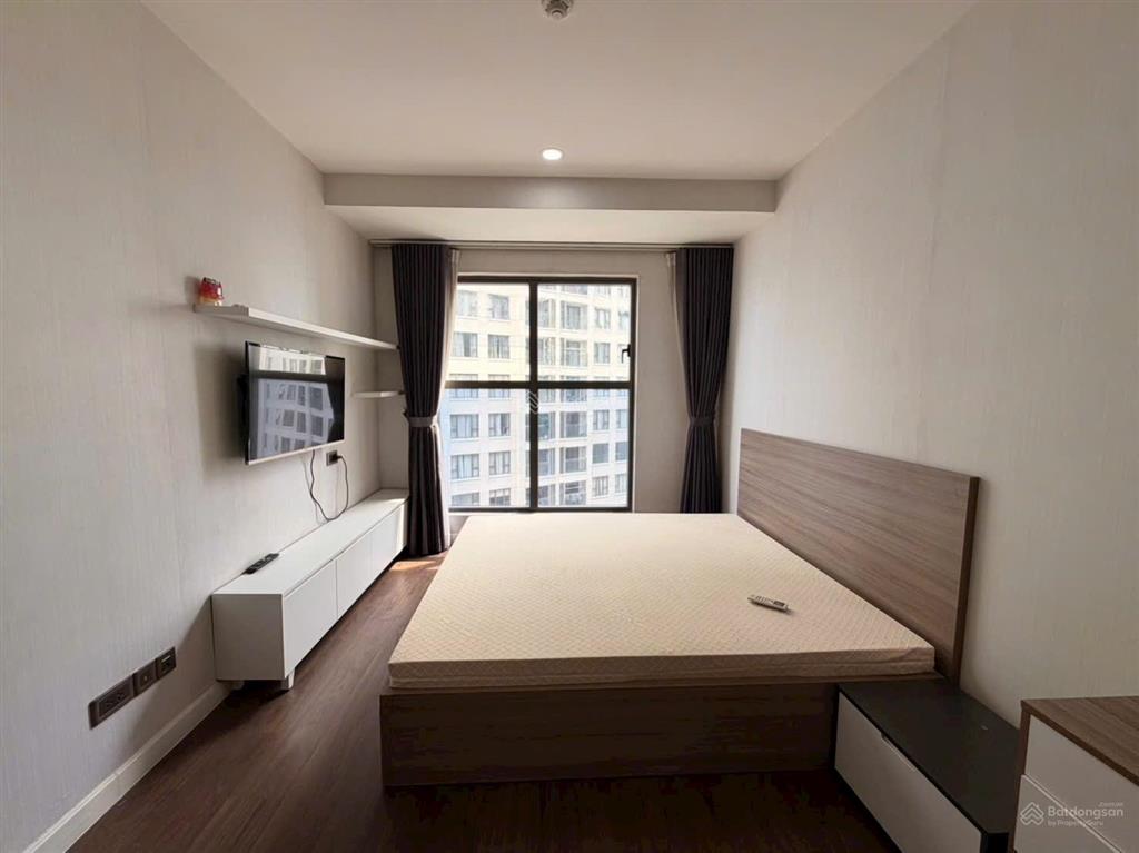 Cho thuê cc saigon royal residence, 25 triệu vnd, 88m2, 2pn, 2wc, đầy đủ tại bến vân đồn, q4, hcm