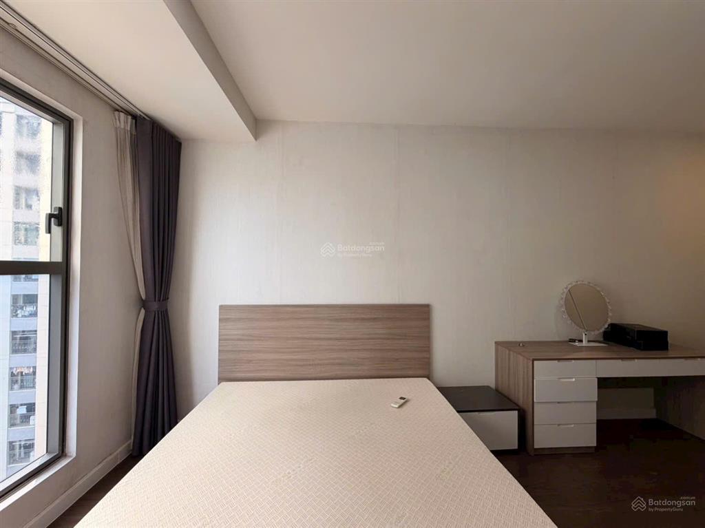 Cho thuê cc saigon royal residence, 25 triệu vnd, 88m2, 2pn, 2wc, đầy đủ tại bến vân đồn, q4, hcm