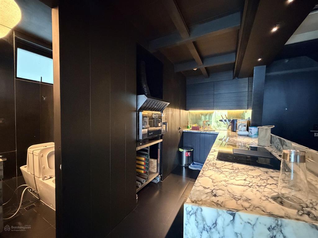 Bán 2pn2wc tim tường 103m2,sử dụng 90.2m2 feliz en vista, 11 tỷ, giá siêu hời, tầng cao view thoáng