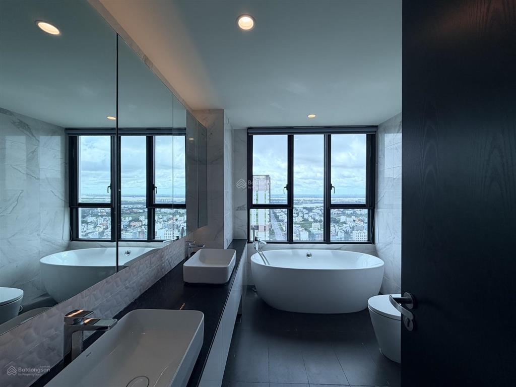 Bán gấp căn 5pn5wc feliz en vista, 39 tỷ vnd, tim tường 239m2, sử dụng 216.2m2, tầng cao view sông