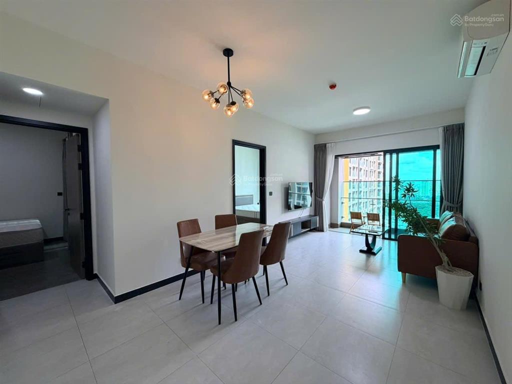 Nhượng hđt căn 2pn2wc 84m2 de la sol, quận 4  giá 25tr net, tầng cao view thoáng, nhà mới đẹp
