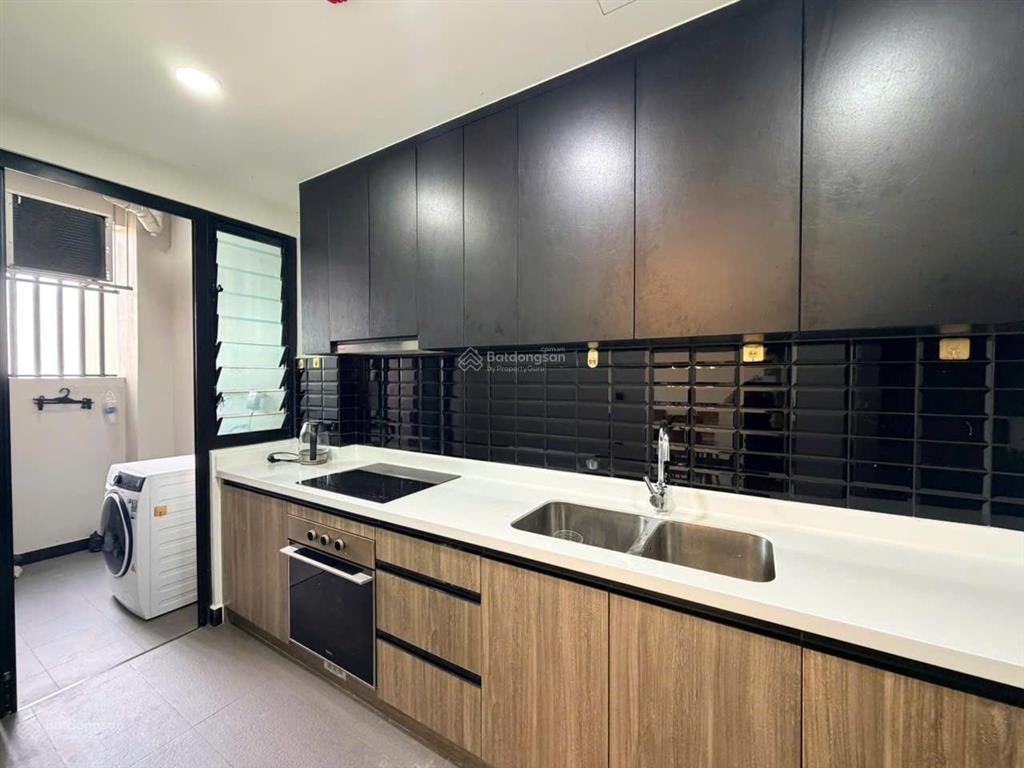 Nhượng hđt căn 2pn2wc 84m2 de la sol, quận 4  giá 25tr net, tầng cao view thoáng, nhà mới đẹp