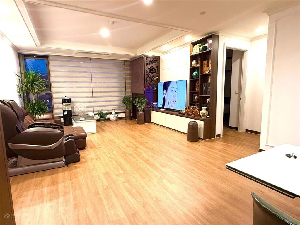 Mới ra căn 4pn 154m2 tòa 902 starlake tây hồ tây