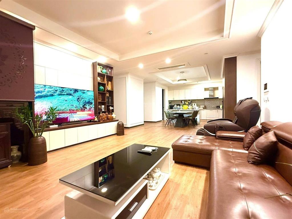 Mới ra căn 4pn 154m2 tòa 902 starlake tây hồ tây