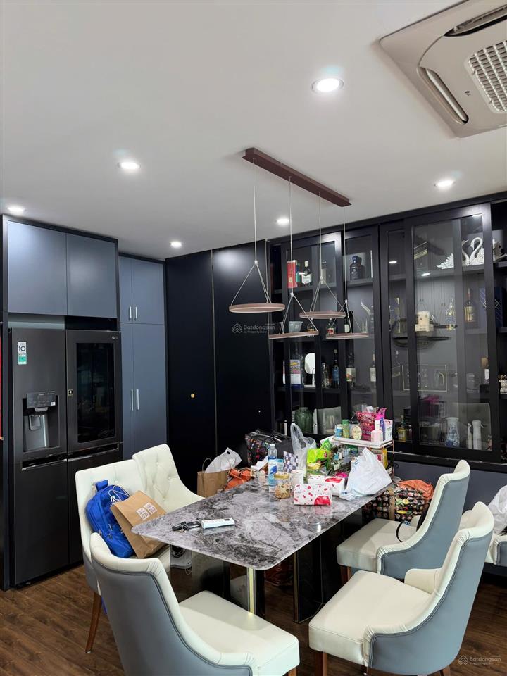 Chính chủ cần bán căn 92m2 tầng trung ia20, full đồ sẵn giao dịch, giá 7,x tỷ có thương lượng
