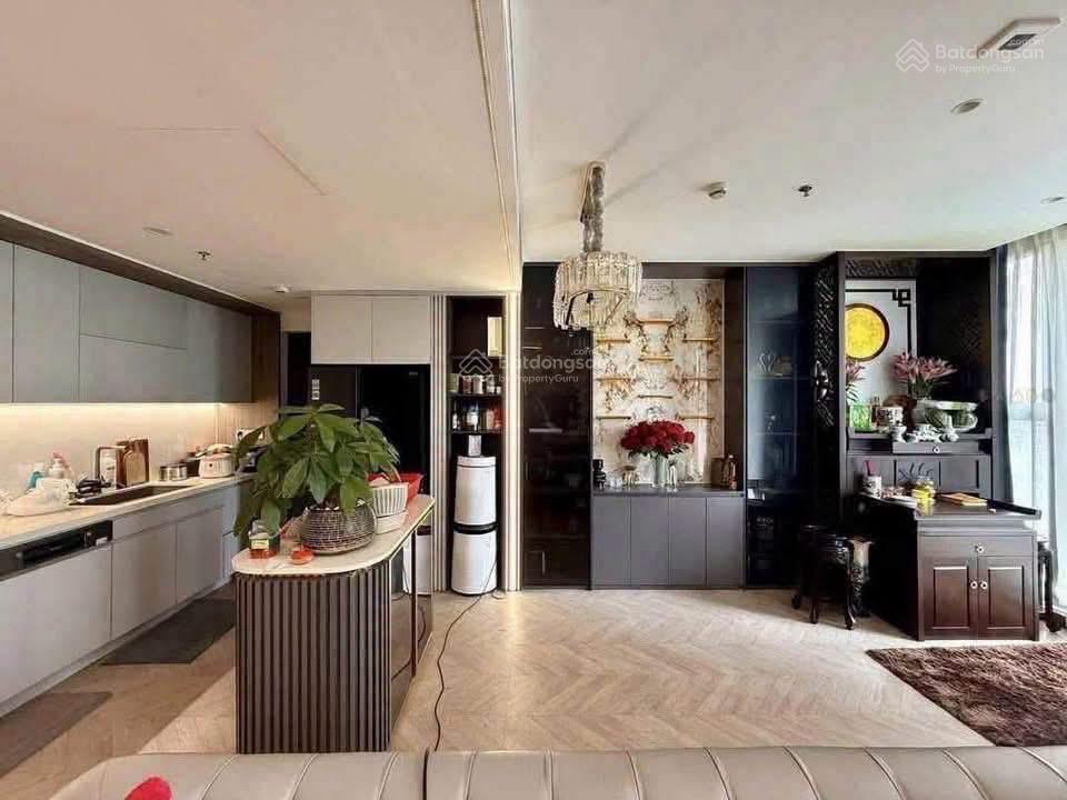 Cần tiền bán gấp căn 3pn 105m2 view hồ tây, giá 13,5 tỷ