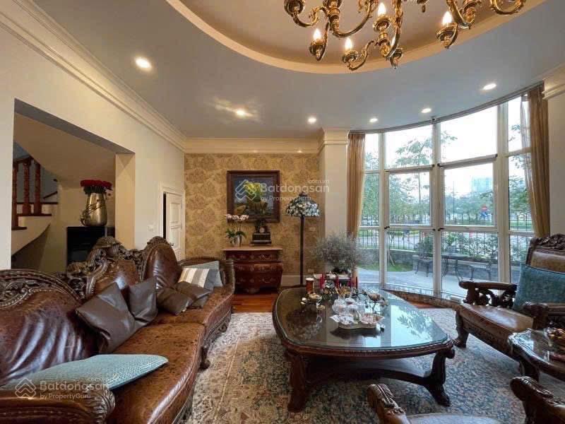 Chính chủ cần bán bt ciputra 305m2 giá gặp trực tiếp