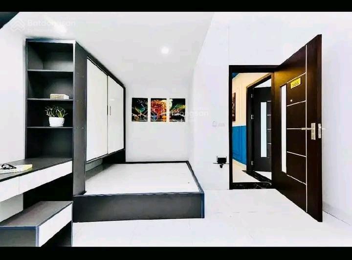 Bán toà ccmn phùng khoang. nam từ liêm dt 121m x 7t. mt8m. giá 26.4 tỷ