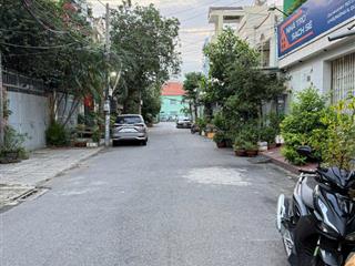 Bán nhà 3 tầng hẽm 10m khu biệt thự làng hoa dt5mx17m gía chỉ 11 tỷ tl p.9 gò vấp