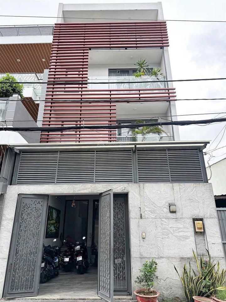 Bán nhà hẻm 10m đường sát bờ kênh tham lương  ngay trường đh công nghiệp dt 6x20m giá 13,5 tỷ tl