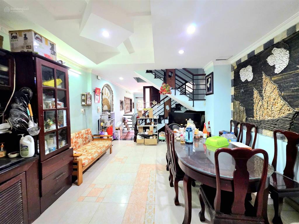 Ngộp ngân hàng giảm 1,5 tỷ, bán nhà 5 tầng, mặt tiền hẻm 688 lê đức thọ, giá chỉ 9 tỷ tl